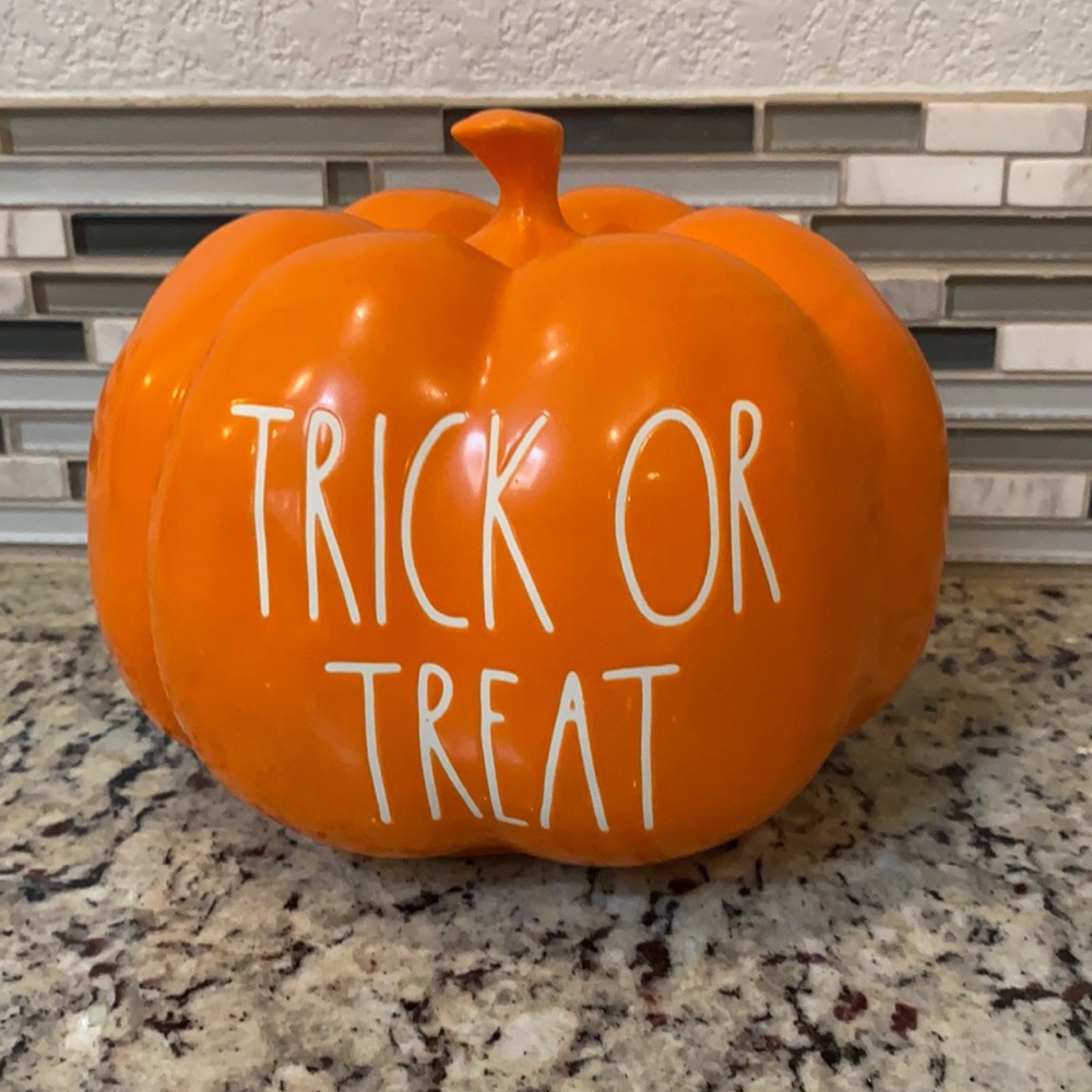 Rae Dunn TRICK OR TREAT pumpkin